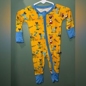 the sleepy sloth x pete the cat zippy